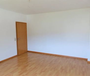 RESERVIERT*** Schöne gepflegte Dachgeschosswohnung, Stellplatz, Küche und Gartenmitbenutzung - Photo 5