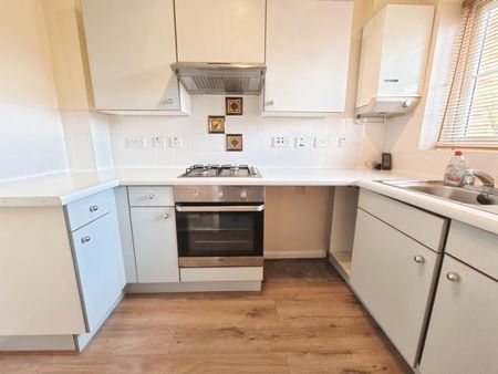 Stewarts Mill Lane, Abbeymead - Photo 3