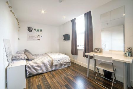 8 bedroom house to rent - Photo 3