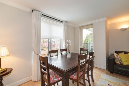 2 bedroom flat to rent - Photo 2