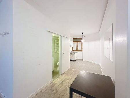 Appartement T1 Paris 15 à louer - Photo 2