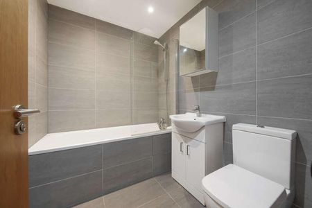 High Street, Watford, WD17 - Photo 4