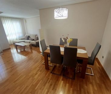 Piso de alquiler en Calle Francisco Martínez Ber, 3, Centro - Photo 3