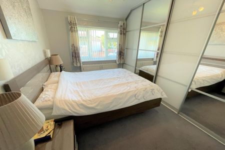 3 bedroom House To Let - Photo 5