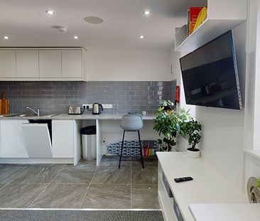 Flat 2, 16-18 Grinfield Street, University Campus - Photo 1