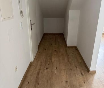 3‑Raum‑Wohnung DG nahe Bahnhof zu vermieten - Photo 4