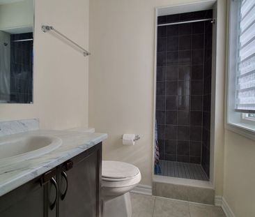 For Lease - 84 Callandar Road, Brampton, Ontario - Photo 2