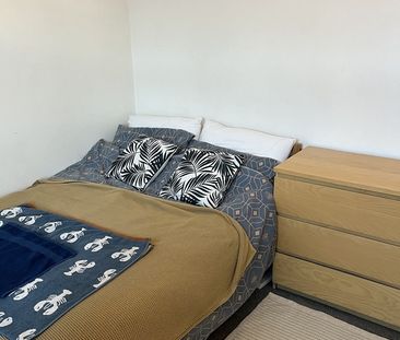Room in a Shared House, Carmelite Road, CV1 - Photo 1