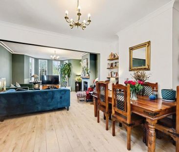 3 bedroom end of terrace house to rent - Photo 1