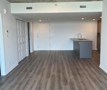 2 CH - 1 SDB - Terrebonne - $2,055 /mo - Photo 2