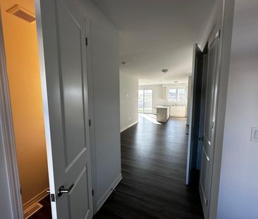 For Lease - 349 millstone Street, Kitchener, Ontario - Photo 4