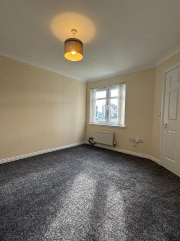 2 bedroom semi-detached house to rent - Photo 5