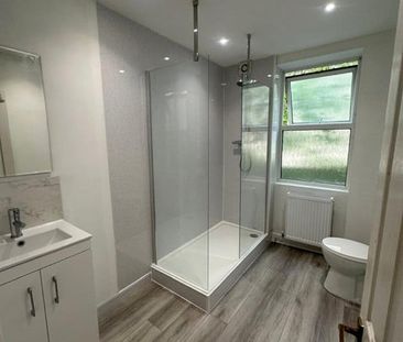 5 Bed Terraced House, White Street, BN2 - Photo 1