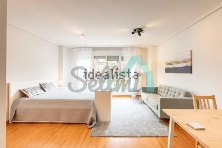 Alquiler de estudio en Avenida Roma - Photo 3