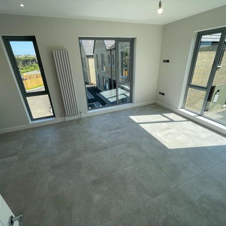 10 Lakeside Mews, Coleraine, BT52 2FP - Photo 1