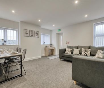 1 Beds - House share - - Photo 1