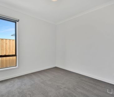 1 Supple Street, Werribee - Photo 3