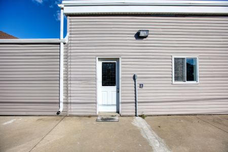 For Lease - 85R Robins Avenue, Hamilton, Ontario - Photo 3