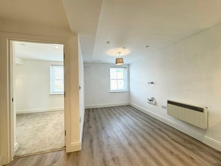 Albert Road, Bournemouth - Photo 2