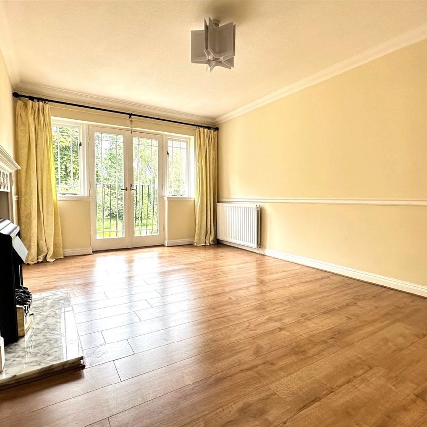 Kendal Road, Macclesfield, Cheshire, SK11 - Photo 1