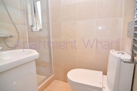 1 bedroom in a flat share to rent - Photo 4