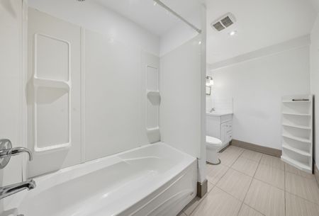 For Lease - 90 North Bonnington Avenue Unit# Bsmt, Toronto, Ontario - Photo 4