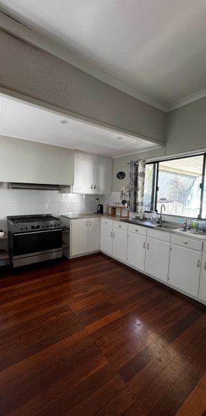 Family Home Available For Rent Early December - Photo 1