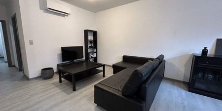 Appartement te huur in Péruwelz voor € 575 met 2 slaapkamers - Photo 3