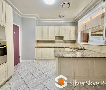 Newly Painted Home in a Prime, Convenient Location - Photo 3