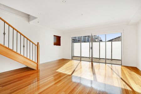11/4 Mitchell Street, Brunswick VIC 3056 - Photo 4