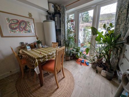 3 bedroom link detached house to rent - Photo 2