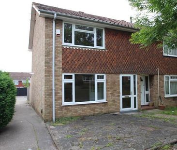 2 bedroom end of terrace house to rent - Photo 3