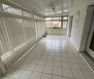 St Doulchard - Maison sur sous-sol 95.77m² avec jardin, garage et d... - Photo 4