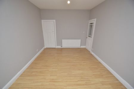 2 bed ground floor flat to rent in Midcroft Avenue, Glasgow, G44 - Photo 5