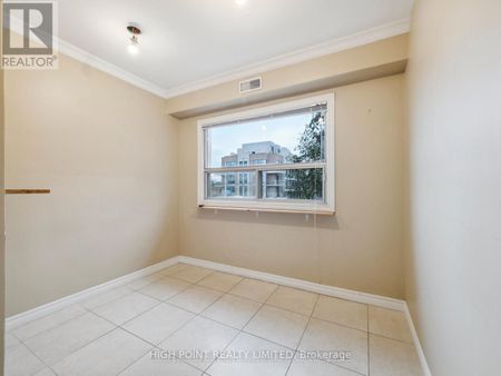 For Lease - 858 Sheppard Avenue Unit# 200, Toronto, Ontario - Photo 3
