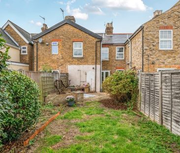 2 bedroom terraced house to rent - Photo 2