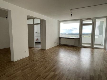 Toller Ausblick: Große 3-Zimmerwohnung mit Balkon - Photo 2