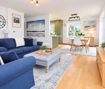 4 bedroom detached house to rent - Photo 2