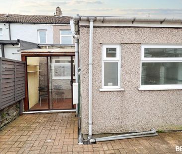 3 bedroom terraced house to rent - Photo 3