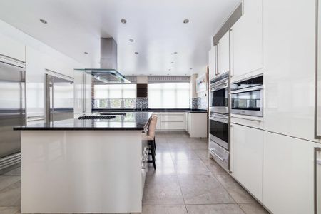 6 bedroom detached house to rent - Photo 3