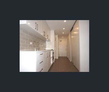 Modern Subiaco Retreat - Photo 2