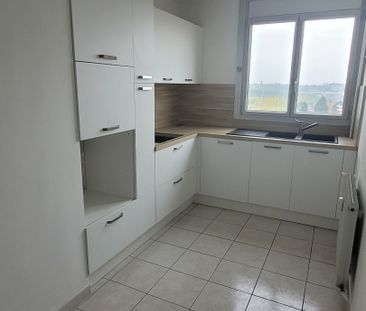 Location Appartement 3 pièces 71m² MAUBEUGE 59600 - Photo 3