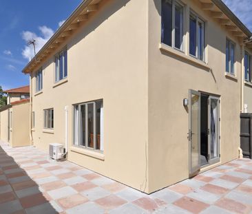 Three Bedroom Townhouse - Photo 2