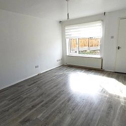 Field Avenue, Canterbury, CT1 1TR, Kent - Photo 2