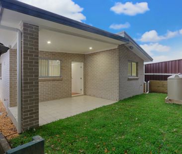 27A Burke Road, - Photo 2