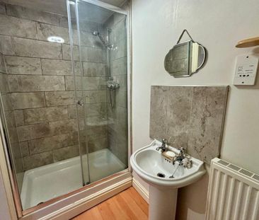 Winsford, Darnhall - Photo 3