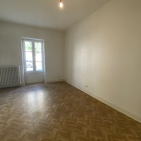 Location Appartement 2 pièces 52m² BELLEVILLE 69220 - Photo 4