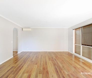 2/17 Emerald Street, RINGWOOD - Photo 1