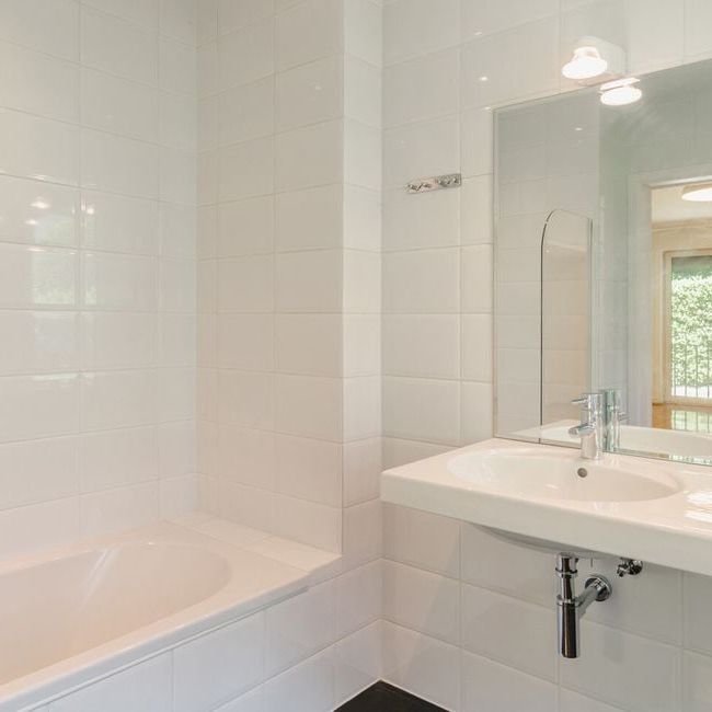 Appartement te huur in Ukkel voor € 4.550 met 3 slaapkamers - Foto 1