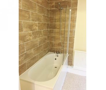 1 bed Room in Shared House - To Let - Photo 4